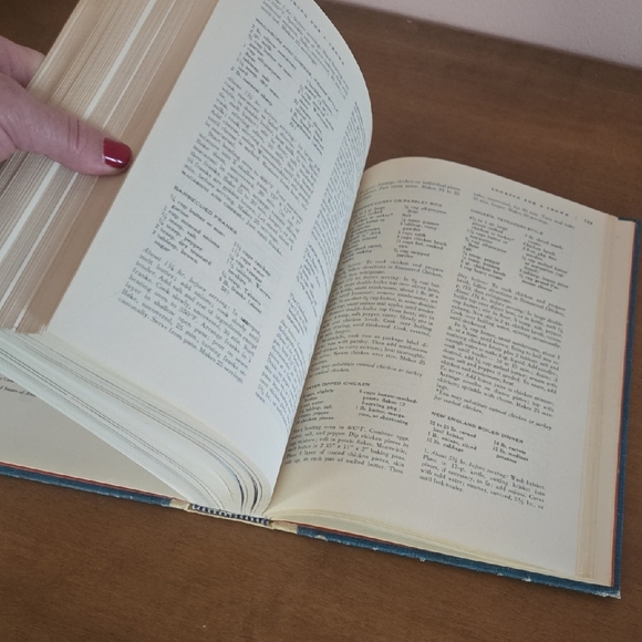 1963 Good Housekeeping Blue &Cream Cookbook by Hearst Corporation - Picture 4 of 10
